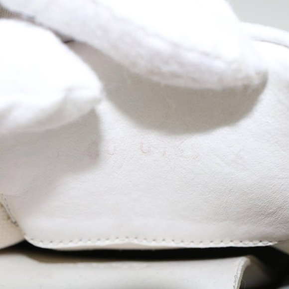 LOUIS VUITTON Monogram Runaway Line Sneakers Leather - Picture 3 of 15